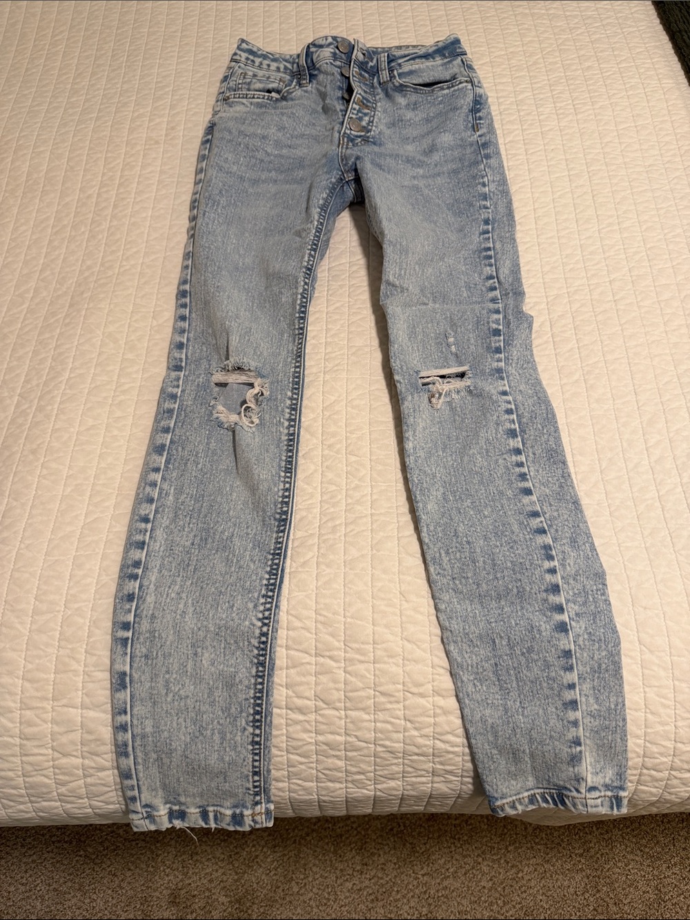 High waisted Light Blue Distressed Women’s Jeans